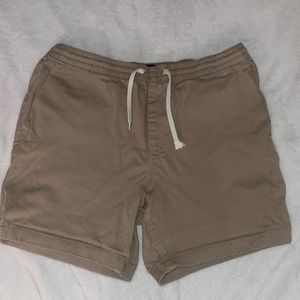 PacSun Men’s Short 5” inseam darker tan great condition